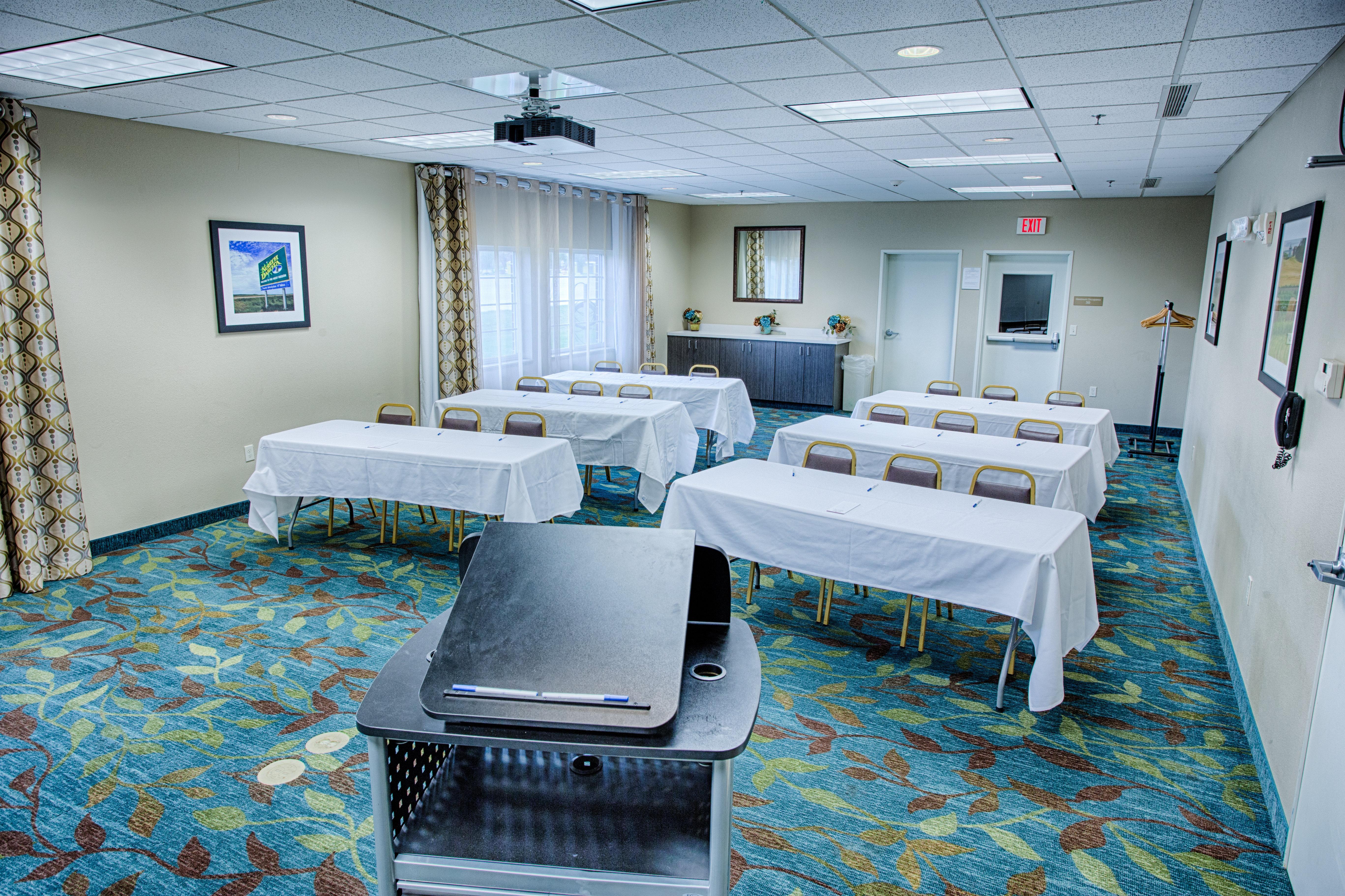 Candlewood Suites Fargo-North Dakota State University By Ihg Exterior photo