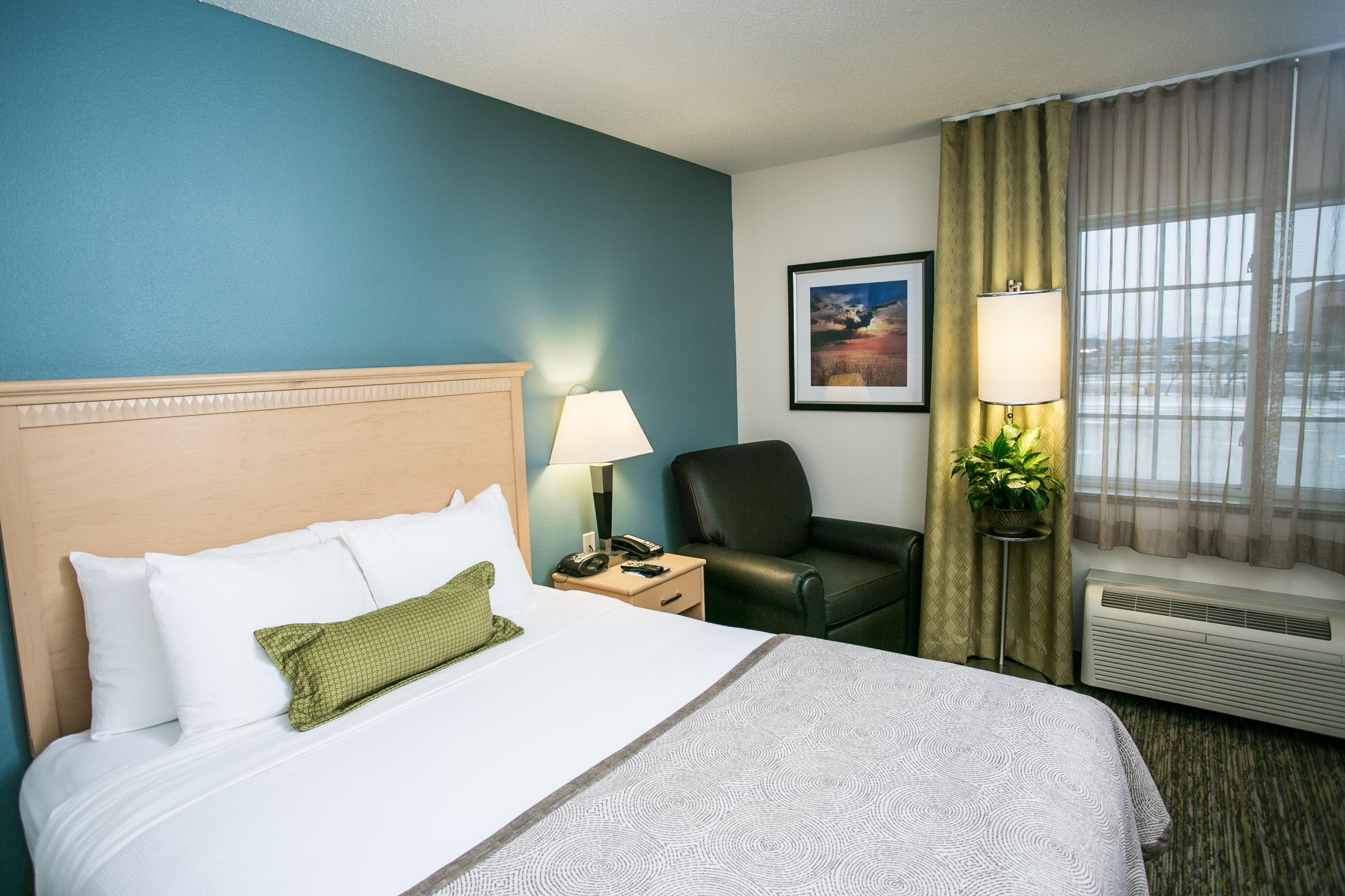 Candlewood Suites Fargo-North Dakota State University By Ihg Exterior photo