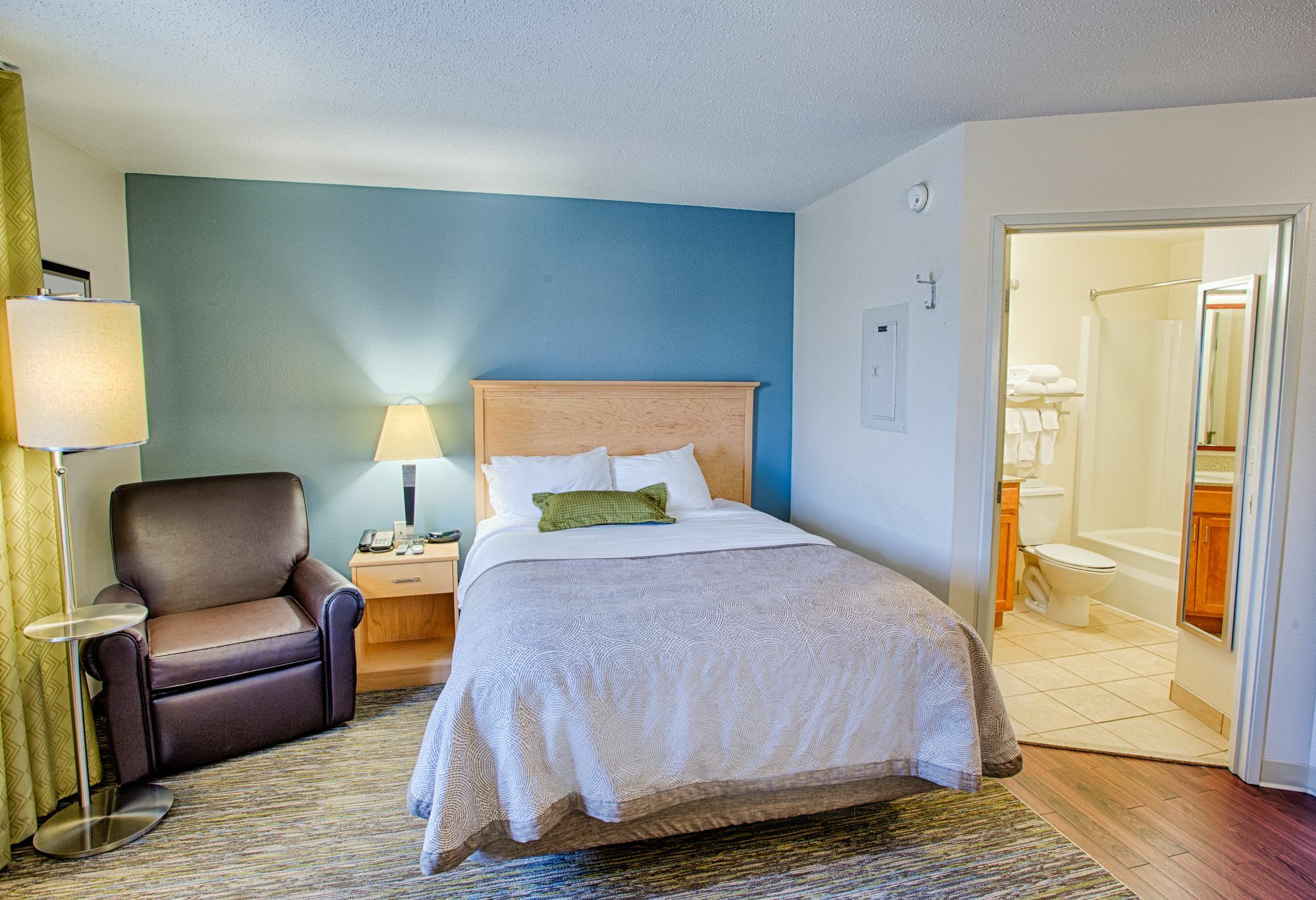 Candlewood Suites Fargo-North Dakota State University By Ihg Exterior photo